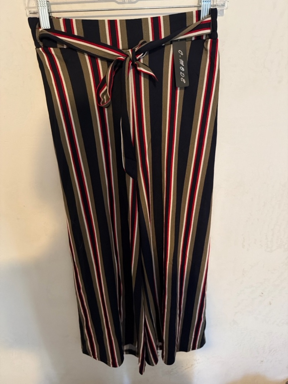 Brand new ✨ Striped High-Waisted Tie Waist Pants – Chic & Flowy ✨